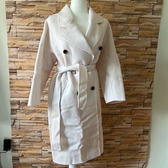 Gentle Herd Jackets & Blazers - Women's  Straight Hem Double Breasted 100% Wool Coat NWT Small